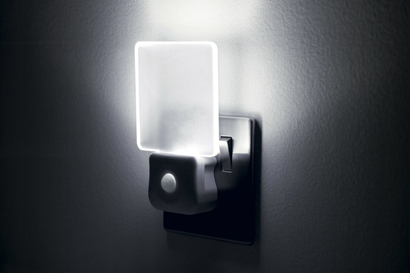 Dusk till Dawn LED Night Light (UK 3-Pin plug)